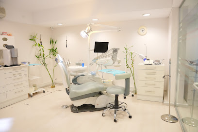 Dentaluna İmplant ve Gülüş Estetiği Kliniği - Nişantaşı