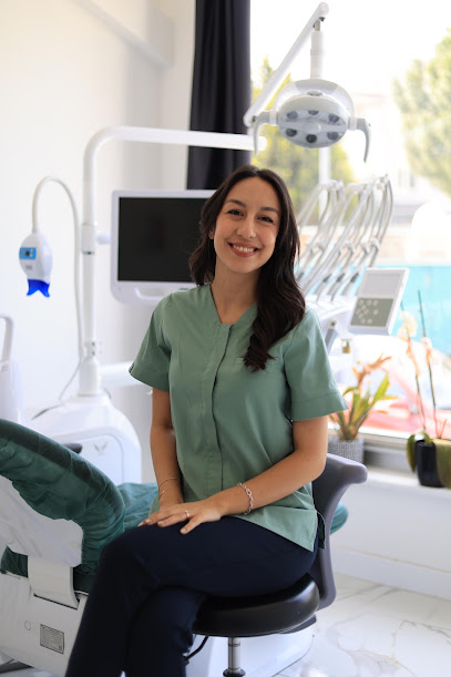 Hatice Uslu Yeniçeri Muayenehanesi - Üçevler Acil Diş Hekimi