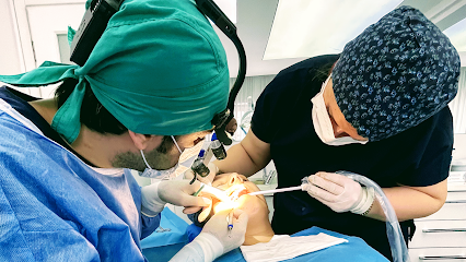 Uzm.Dt.Mustafa KAHRAMAN, Bursa Periodontoloji ve İmplantoloji uzmanı, Bursa Dişeti hastalıkları, Bursa Uzman Diş Hekimi