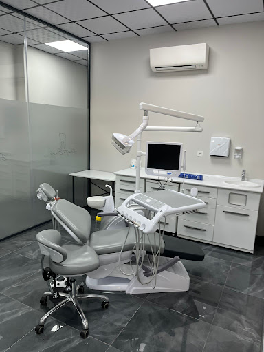 AllOnSmiles Dental Implants | Hollywood Smile in Izmir, Turkey 7/24 — 4