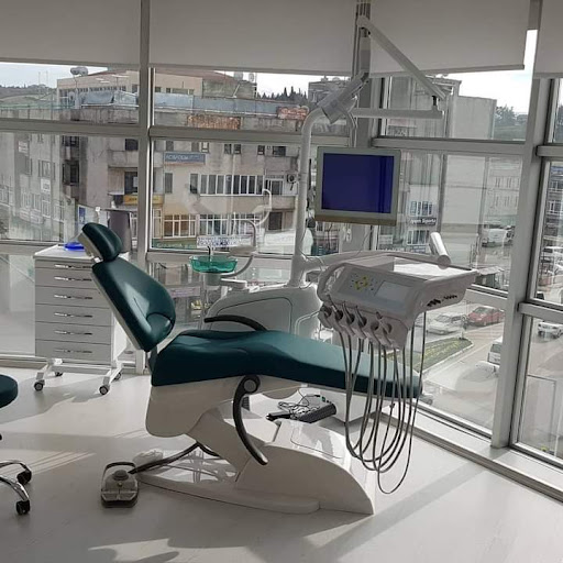 Metin Ayan Diş Kliniği — 4