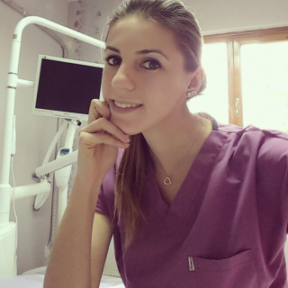 Diş Hekim Zeynep Ece Serol Yıldız