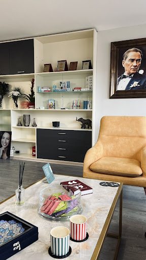 Özge Sancaktar Dental Clinic,OzgeSancaktar Dental Clinic — 3