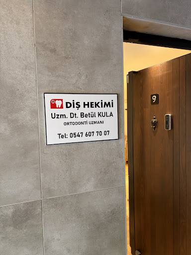 Uzm. Dt. Betül KULA | Dr KULA KLİNİK — 3
