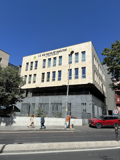 İstanbul Üniversitesi Diş Hekimliği Fakültesi Hastanesi