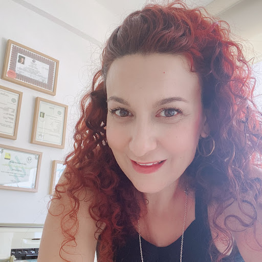 Diş Hekimi Başak Bıyık,Dt. Başak Bıyık Özaltın — 2