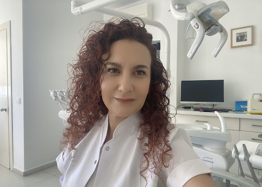 Diş Hekimi Başak Bıyık,Dt. Başak Bıyık Özaltın — 4