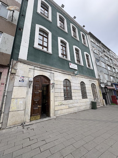 Cem Özkartal Samatya Dent — 3