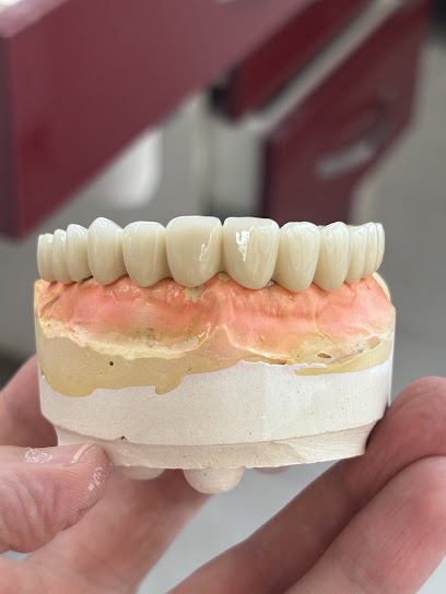 Dental Nova çok amaçlı diş protez laboratuvarı