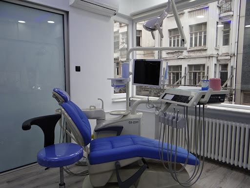 Taksim Dental Clinic — 4