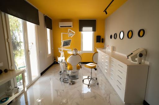 Diş Hekimi Derya Güncan, Bodrum Smile Center — 2
