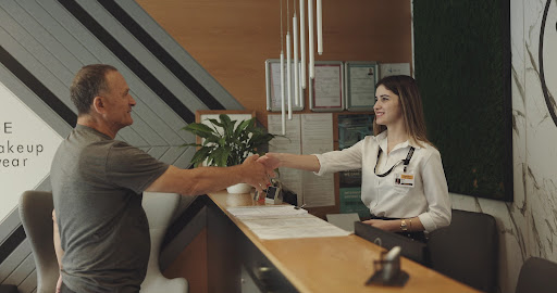 ÖZEL WESTDENT AĞIZ DİŞ HASTANESİ- Türkiye İzmir İmplant Diş Dent Clinic Türkey Dental İmplants in Turkey Zirconium in Turkey — 3