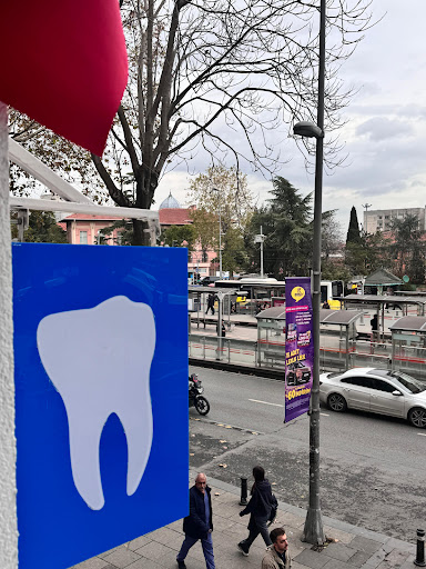 Global White Clinic - Diş Hekimi Hüseyin Mustafa — 4