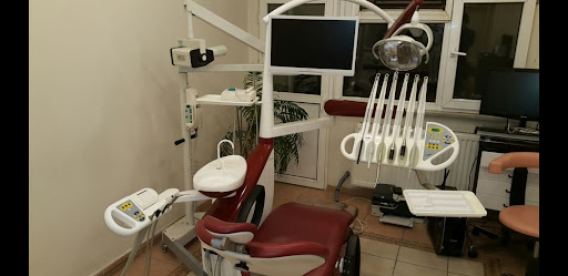 Uzm. Dr. Emre Metin - Ortodonti Uzmanı — 4