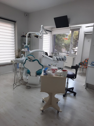 Diş Hekimi Cengiz Bahçevan Bahçelievler,DENTAL GROUP — 3