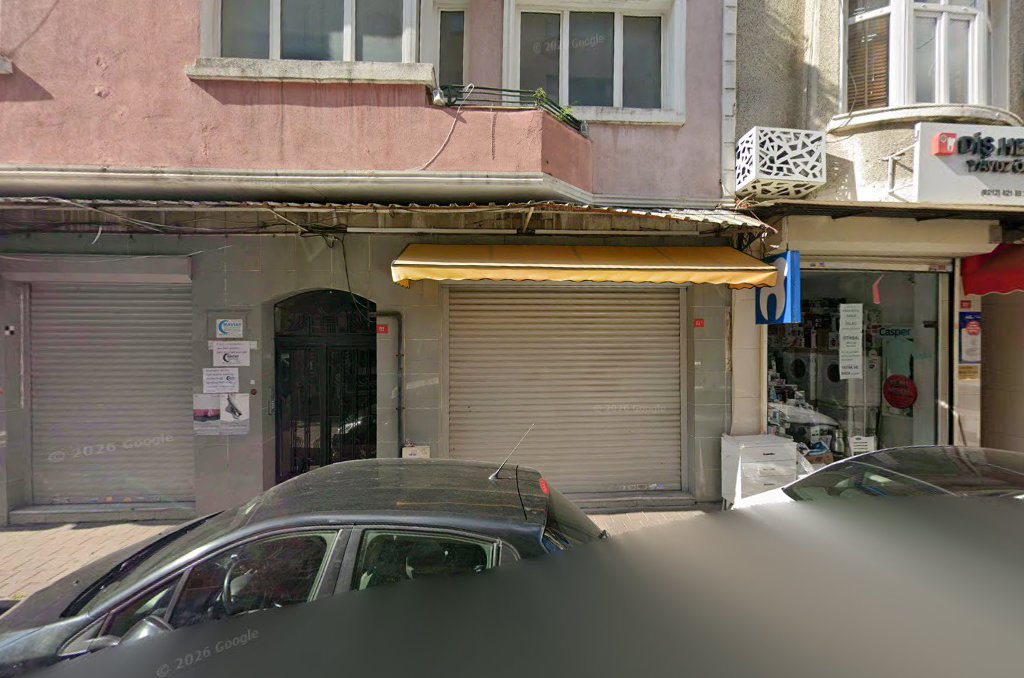 YAVUZ OZCAN DENTAL IMPLANT AND AESTHETIC CLINIC — 4