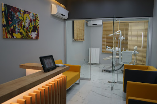 YAVUZ OZCAN DENTAL IMPLANT AND AESTHETIC CLINIC