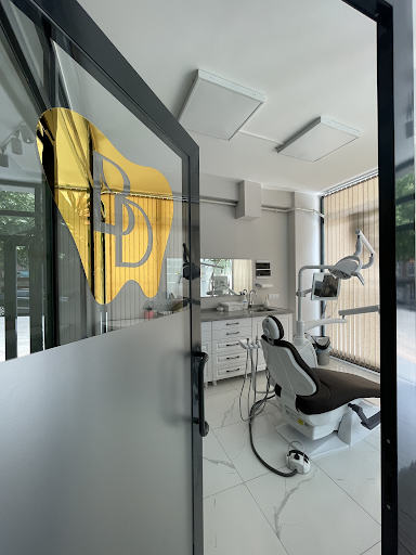 Büşra Doğan Diş Kliniği — 3
