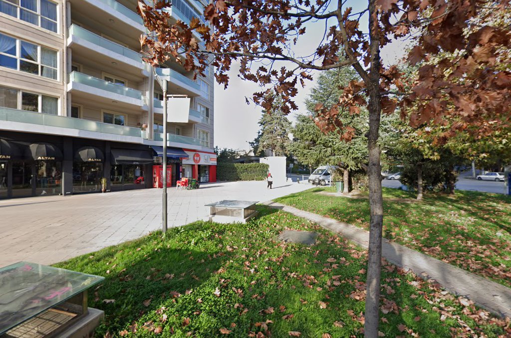 Uzm. Dt. Merve Tokgöz Çetindağ, Özel Kristal Park Ağız ve Diş Sağlığı Polikliniği — 2