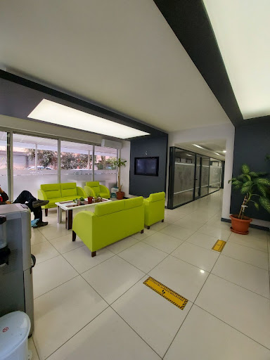 İzmir Dentalizm Ağız ve Diş Sağlığı Polikliniği, Diş Hekimliği — 3