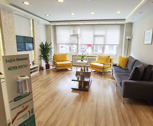 Dt. Özlem Özcan Diş Kliniği | Estetik Diş Hekimi,Dentists Özlem Özcan — 2