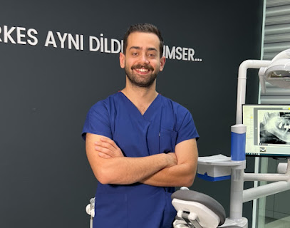 Diş Hekimi Berat Karali - Ahsen Yunuseli Ağız ve Diş Sağlığı Polikliniği