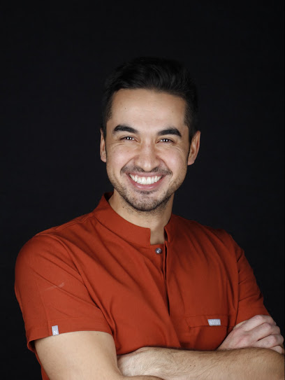 Uzm. Dt. Burak Ağar - Bursa Nilüfer Diş Hekimi, İmplant Diş Tedavisi, Zirkonyum Diş, Gülüş Tasarımı Bursa