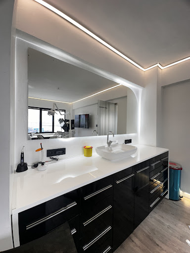 Diş hekimi Altar BAŞARA Dentist — 4