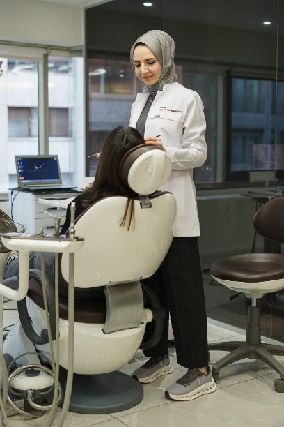 Uzm. Dt. Afra Eda Karadayı Yüzükcü - Nişantaşı Diş Kliniği | Doctor Afra