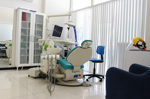 Özel BİLİR Diş Polikliniği,BİLİR Private Dental Clinic — 2